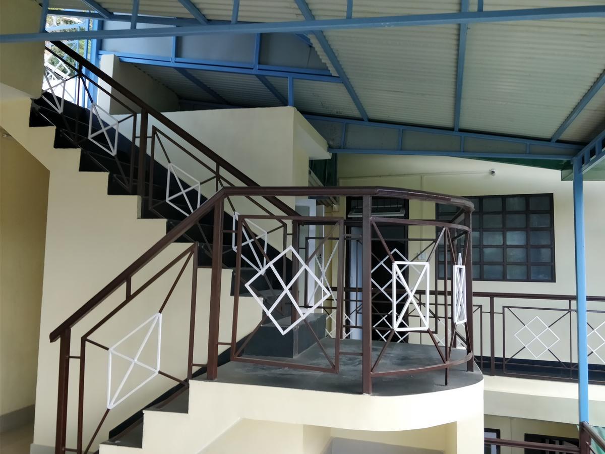 Hotel Pine Leaf Gangtok Esterno foto