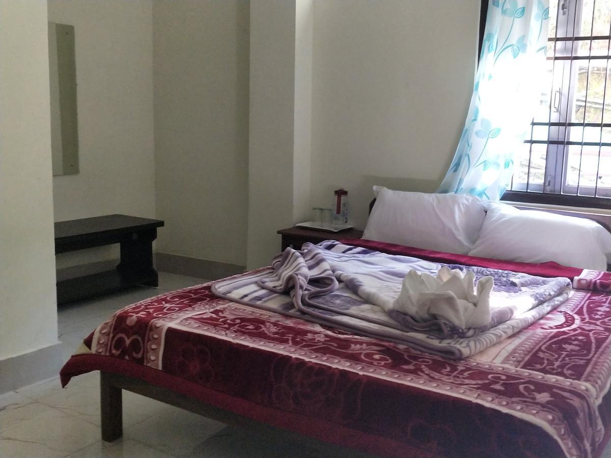 Hotel Pine Leaf Gangtok Esterno foto